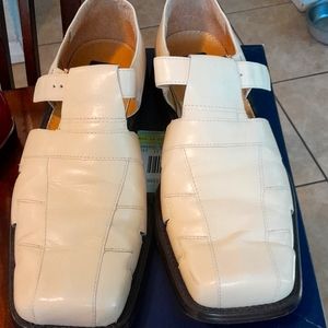 Giorgio brutini bone color T strap shoe